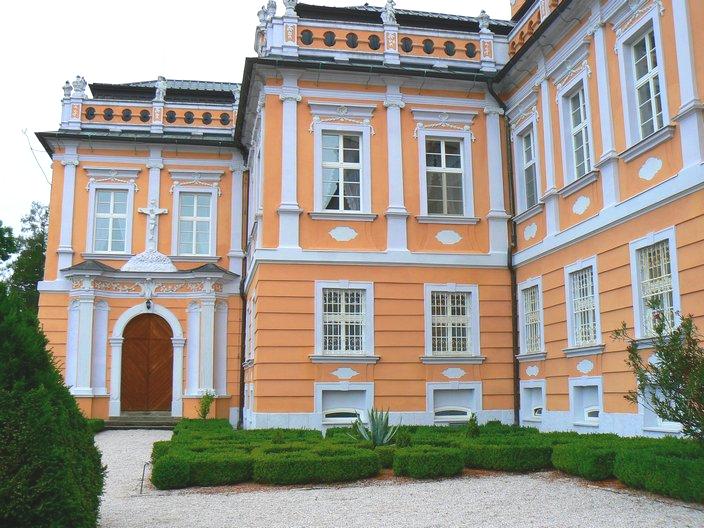 Zamek Nove Hrady3.JPG